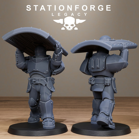 Solaris Phalanx Resin Miniature Figure alternate view 2