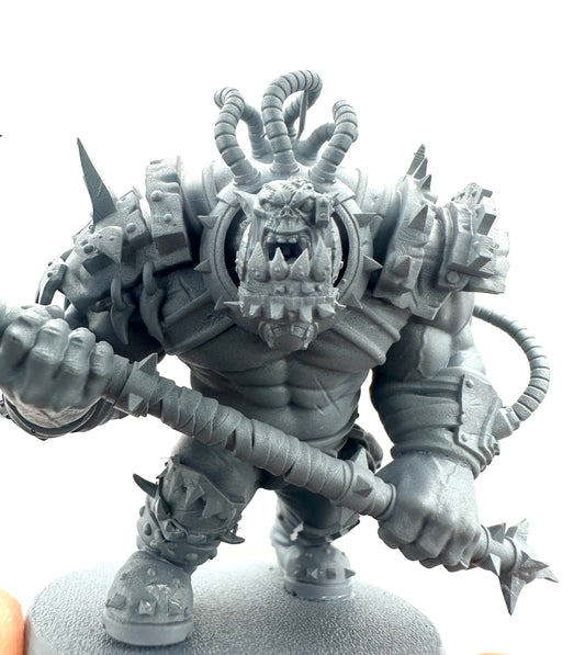 Ork Brute Warboss Resin Boss Miniature - Meshbrain Labs Miniatures alternate view 2