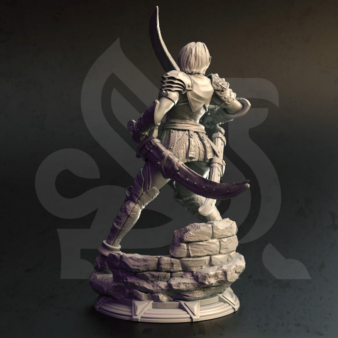 Elven Shadowfoot Resin Miniature Figure alternate view 2