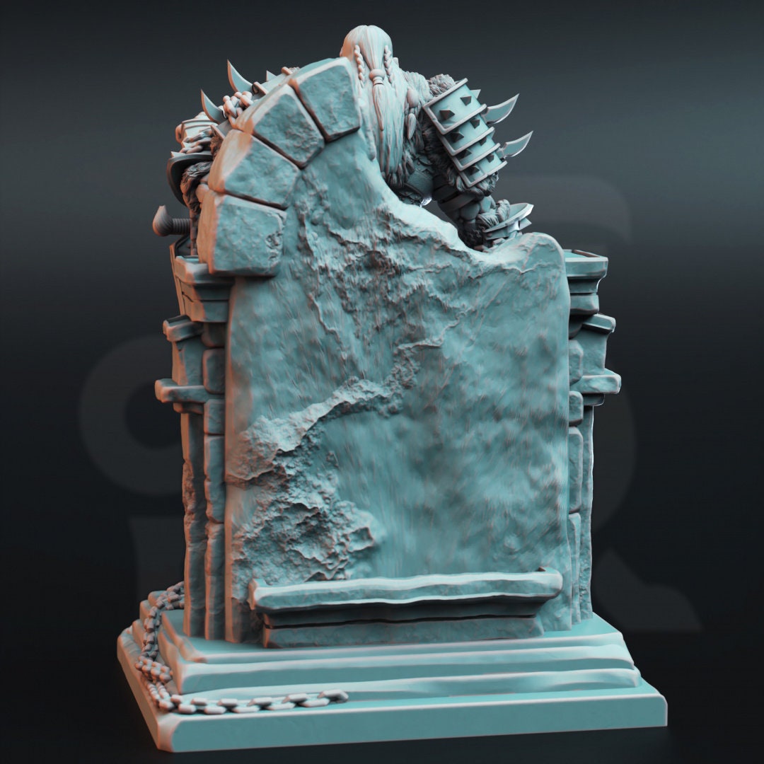 King of the Giants Resin Boss Miniature alternate view 2
