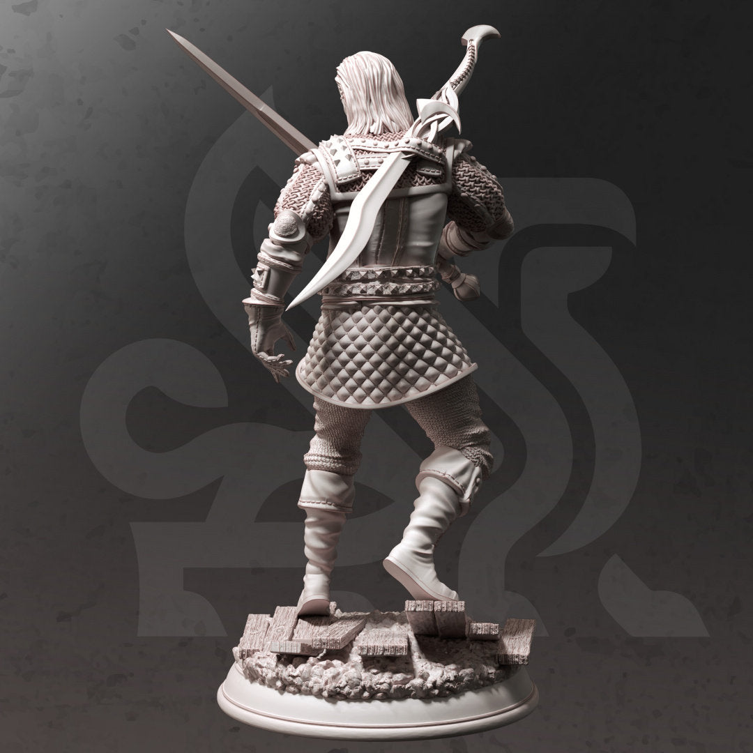 Old Master Bloodhunter Resin Miniature Figure alternate view 2