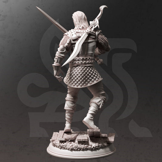Old Master Bloodhunter Resin Miniature Figure alternate view 2