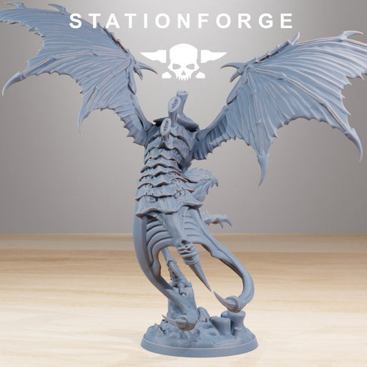 Xenarid Flying Leader Resin Miniature Figure alternate view 2