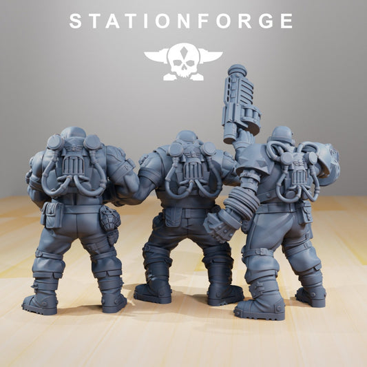 National Guard Guerrillas x3 Resin Miniatures Set alternate view 2