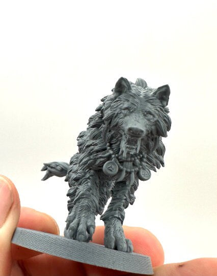 Wolves x2 Resin Miniatures Set alternate view 4