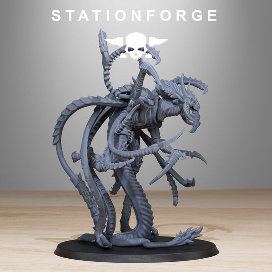 Xenarid Assassin Resin Miniature Figure alternate view 2