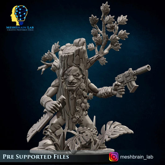 Sneaky Goblin Commando Resin Miniature Figure alternate view 2