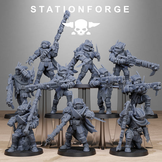 Tarion Hunters x10 Resin Miniatures Set product image