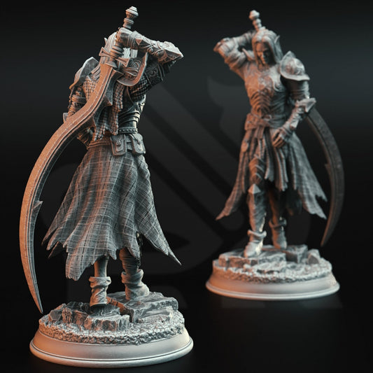 Drow Moon Paladin Resin Miniature Figure alternate view 2