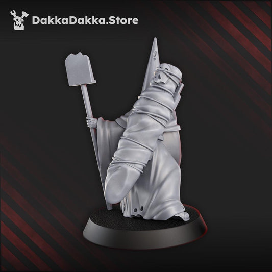 Trench Gravekeeper Resin Miniature Figure alternate view 2